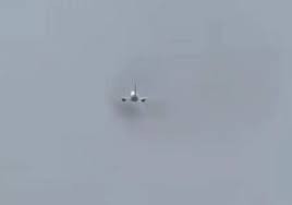 印度一載 185 人航班發動機空中起火後成功迫降