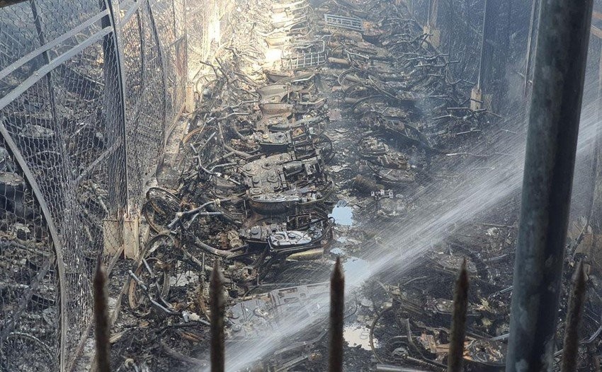 PC08管理的違規車輛和贓物扣留所失火現場。