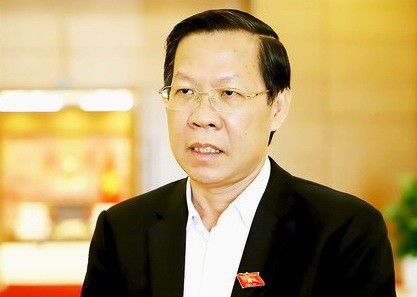 市人委會主席潘文邁。