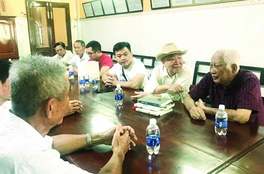 代表團拜訪迪石市同鄉