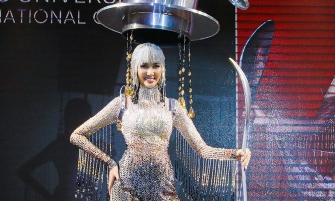 越南選美佳麗獨一無二“民族服飾秀” ảnh 3