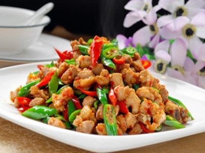 “燒椒童子雞“的家常做法