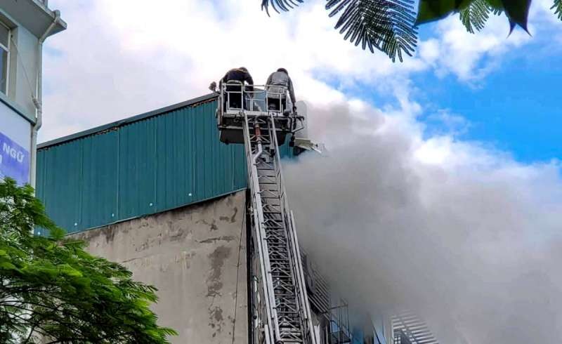 河內紙橋火警致 3 消防幹部犧牲