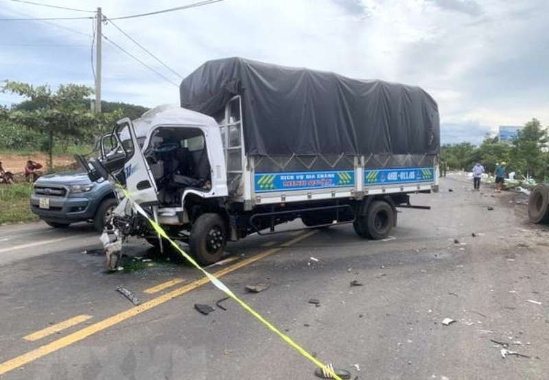 德農發生連環交通事故 致 3 人重傷