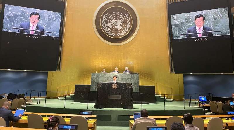 越南外交部副部長何金玉在會上發表。