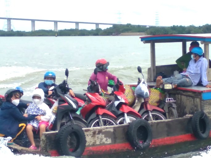 市區渡輪碼頭令人忐忑不安