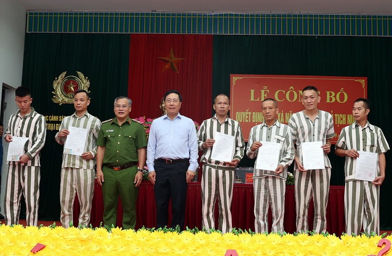 范平明副總理出席特赦《決定》公佈儀式