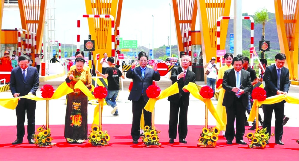 雲屯-芒街高速路通車