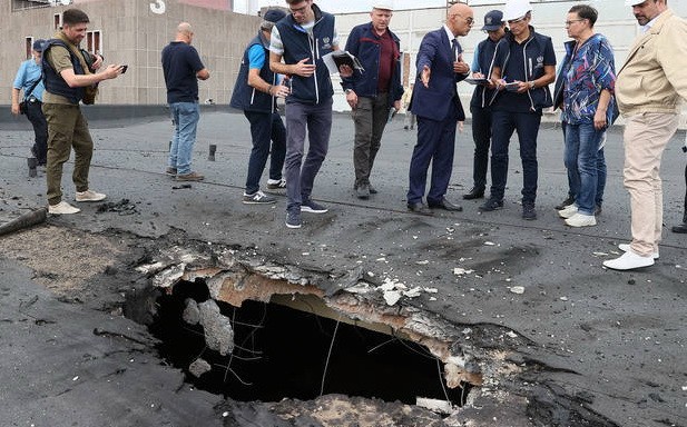 國際原子能機構代表團訪問紮波羅熱核電站 附近地區遭炮擊局勢趨緊。圖源：互聯網