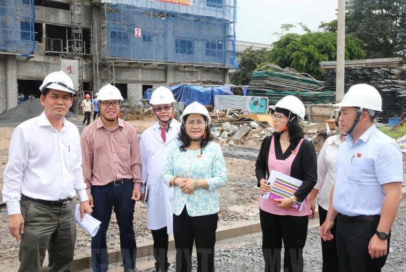 市領導視察福門縣土地回收工作