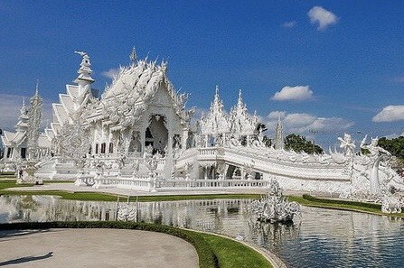 鬼斧神工的泰國清萊白龍寺 ảnh 1