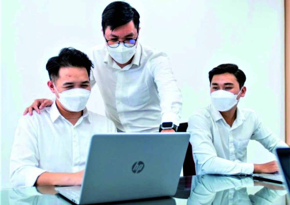 多所大學公佈錄取分數線