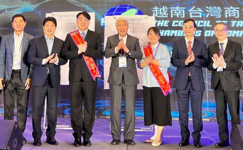 簡智明連任越南台灣商會總會長