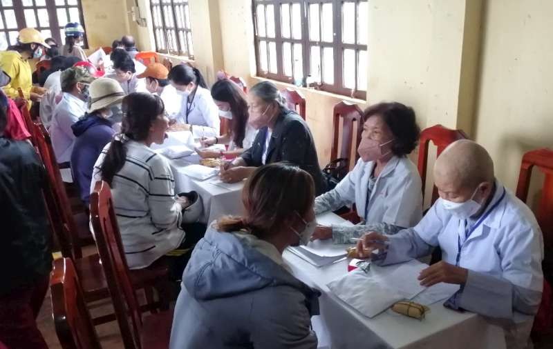 第五郡東醫會往林同省送暖