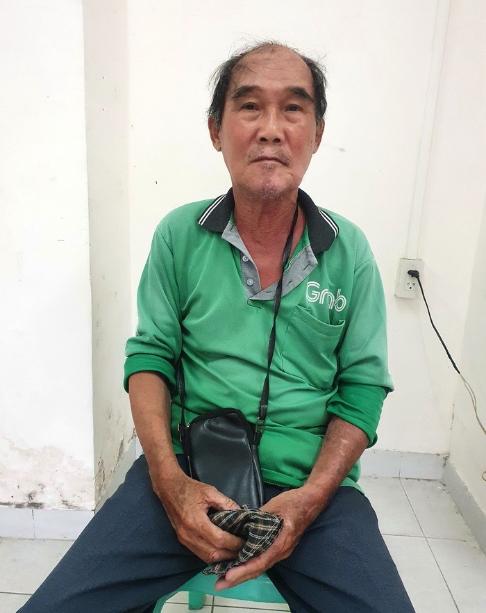 黃記在講述自己的病情。