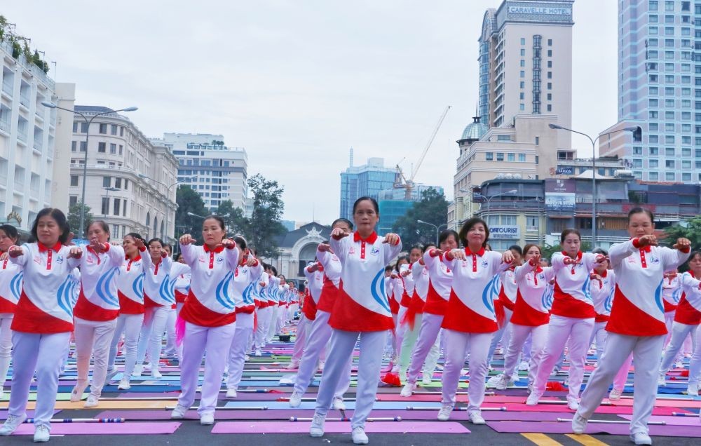 逾 3000 高齡人參加養生瑜伽體操展演