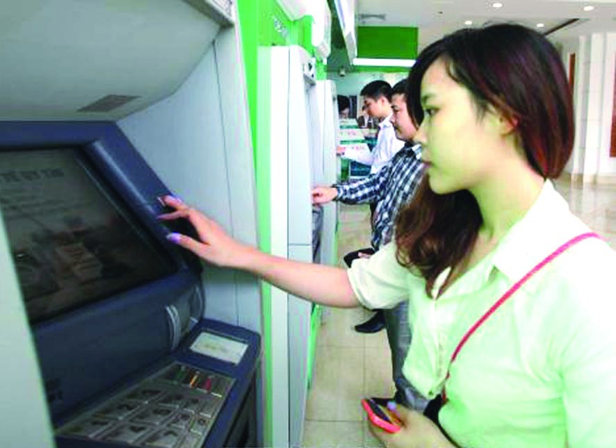 河內市擬使用芯片身份證提款