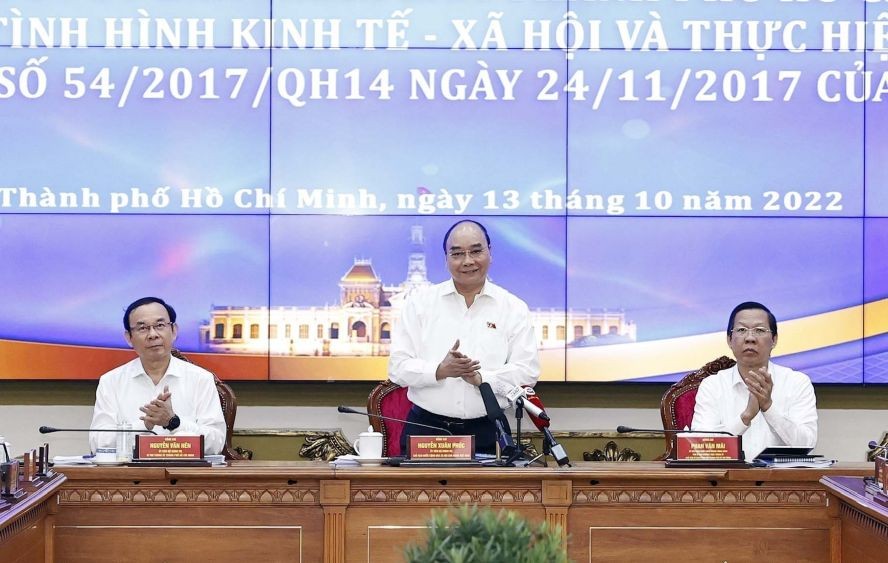 國家主席阮春福會上致辭。