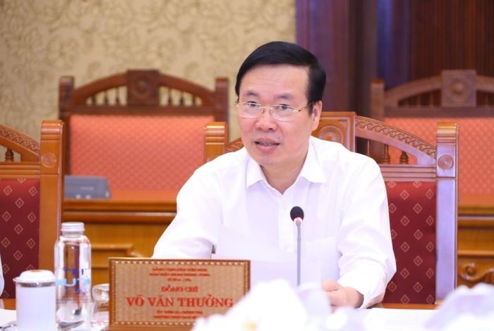 黨中央書記處常務書記武文賞主持會議。（圖：文牒）