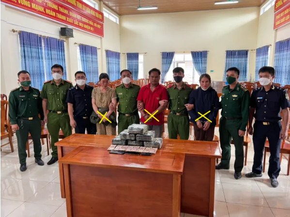 偵破特大毒品運送案