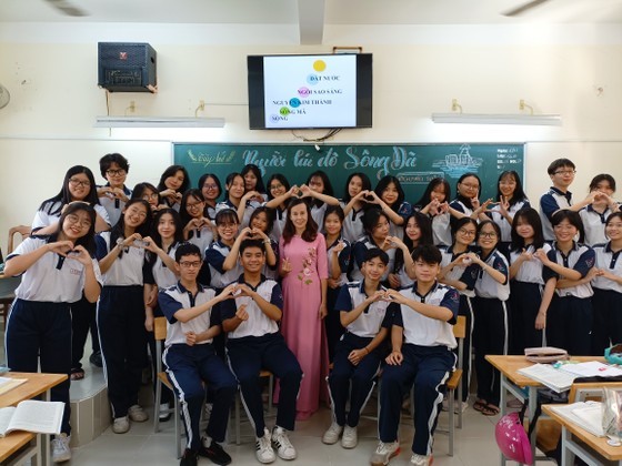 學生春節放假12天