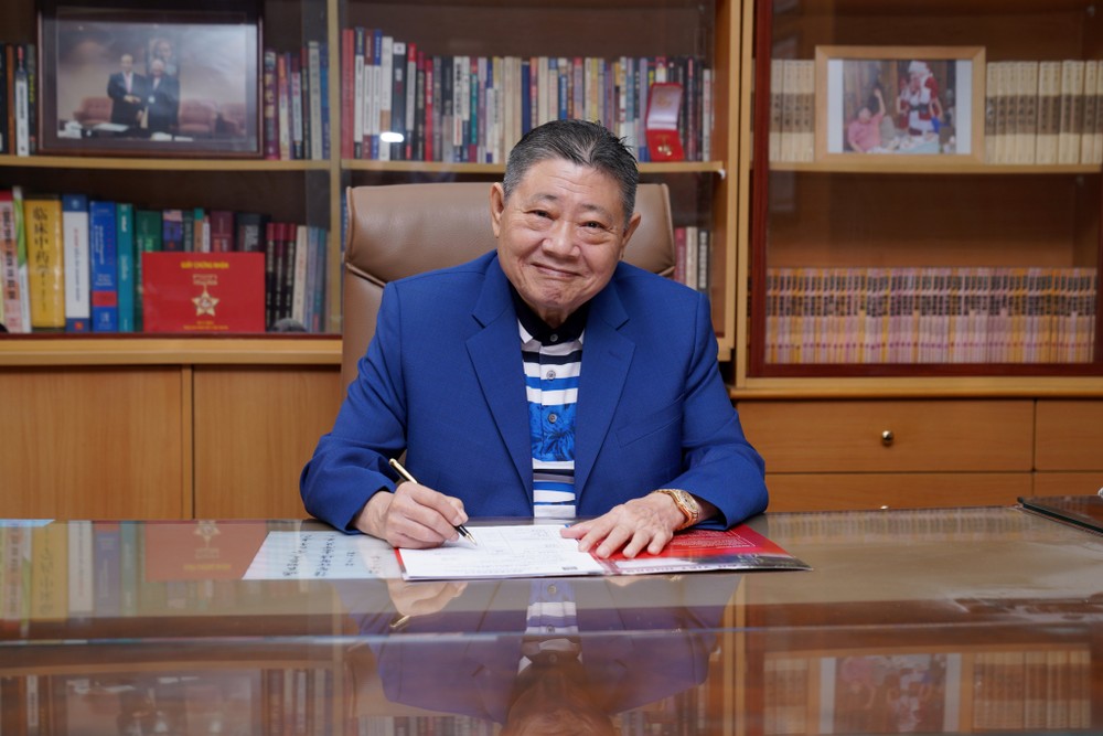 越香集团董事长杭慰瑶近照。