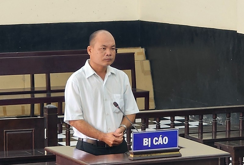 被告人阮玉诊。