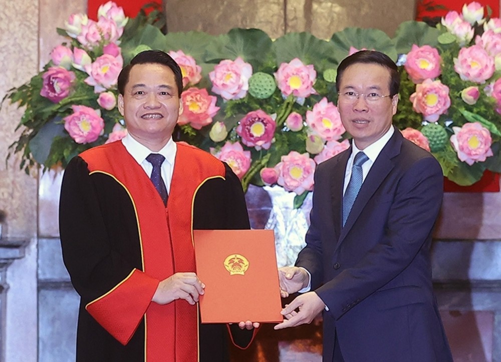 最高人民法院法官就任