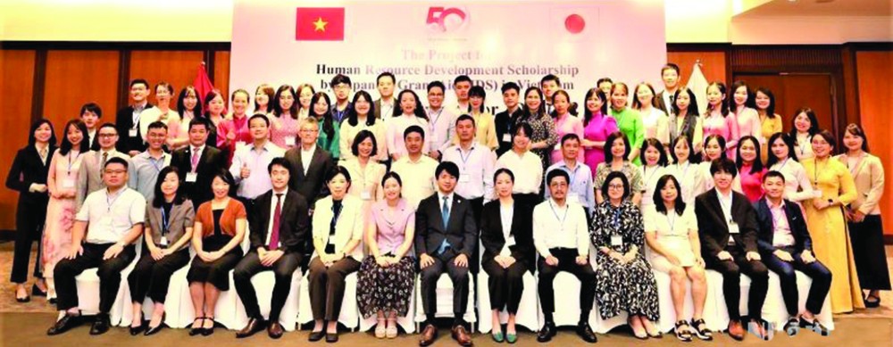 赴日进修硕士和博士班