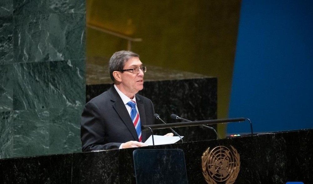 在位于纽约的联合国总部，古巴外交部长罗德里格斯在投票前发言。 （新华社）