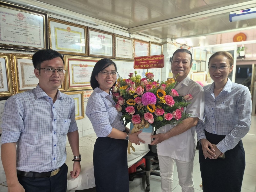 为民众健康服务