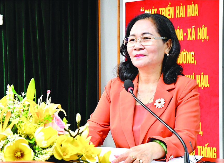 加紧完成地铁２号线场地清拆补偿