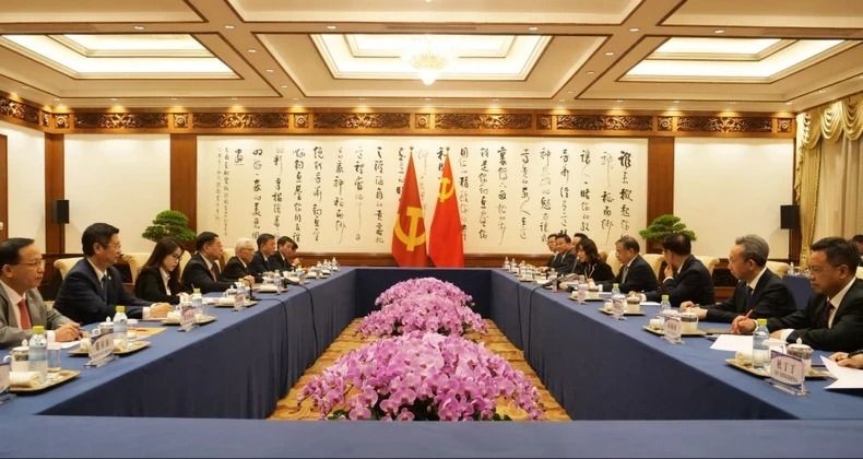 会谈场景。