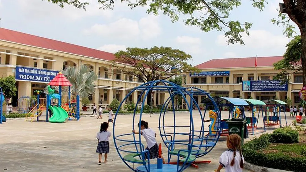 Một góc trường Tiểu học Bình Chánh. Ảnh: KIẾN VĂN