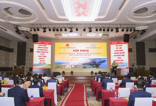 Ngân hàng và doanh nghiệp đối thoại tháo gỡ vướng mắc về vốn ảnh 1