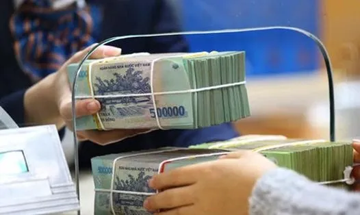 ‘Bóng ma’ lạm phát và nợ xấu phủ bóng lên các ngân hàng ảnh 1