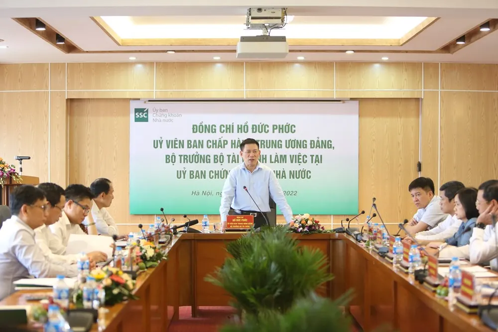 Xử lý nghiêm sai phạm trong chứng khoán để răn đe ảnh 1