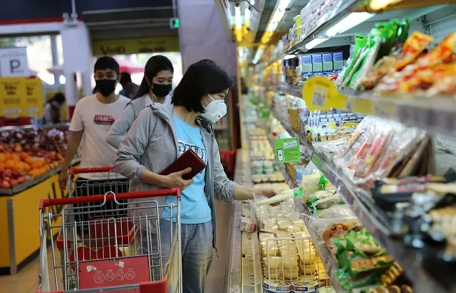 Ngành bán lẻ thay ‘áo mới’ sau đại dịch Covid-19 ảnh 1