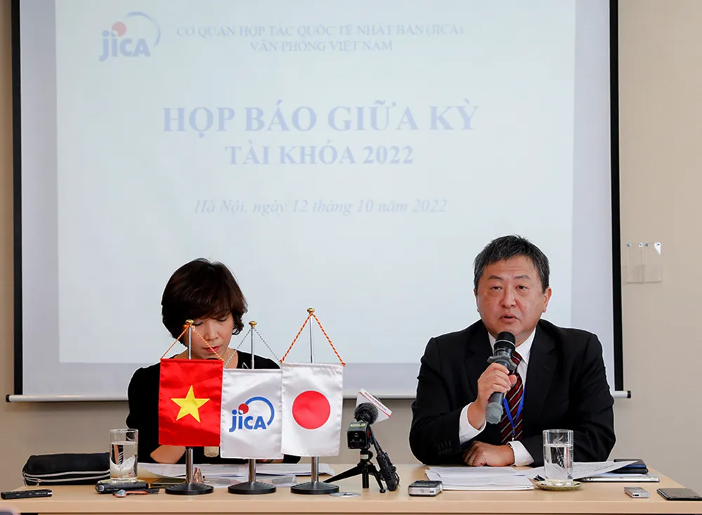 Việt Nam giảm dần lệ thuộc vào vốn vay ODA ảnh 1