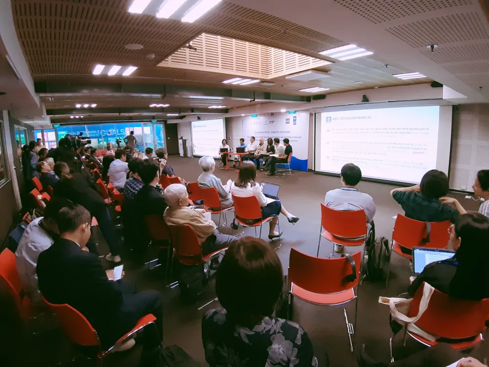 Nhiều ý kiến đóng góp cho dự thảo Luật Thực hiện dân chủ ở cơ sở ảnh 2