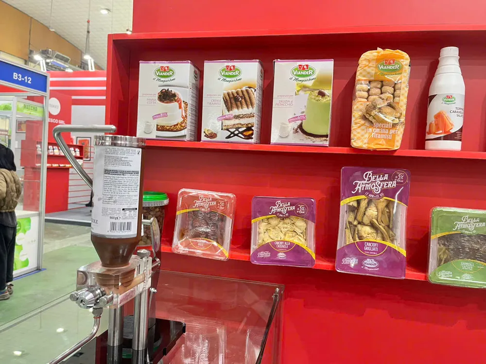 Hơn 180 DN tham gia triển lãm thực phẩm, lưu trú