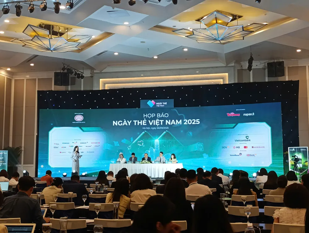 Gần 87% người trưởng thành có tài khoản ngân hàng 