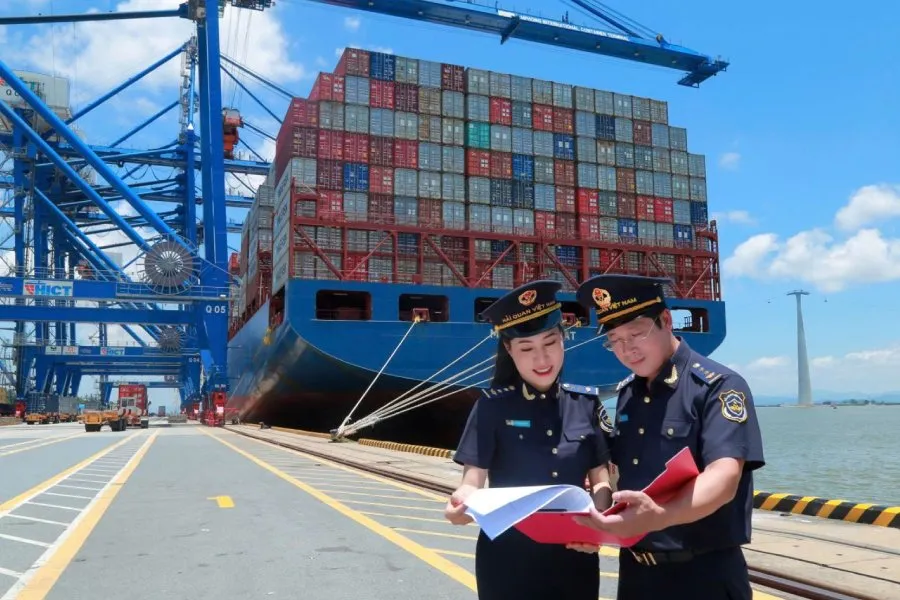 Không bắt buộc khai báo hải quan 100% thành phần hóa chất khi nhập khẩu