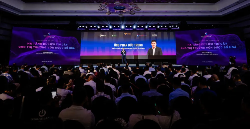 VBSN lần đầu được công bố định vị mới là Hạ tầng số tin cậy tại Vietnam RWA Summit. Ảnh: VMatrix