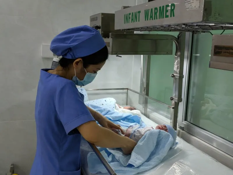 Những “heo vàng” đầu tiên chào đời đúng thời khắc giao thừa ảnh 6