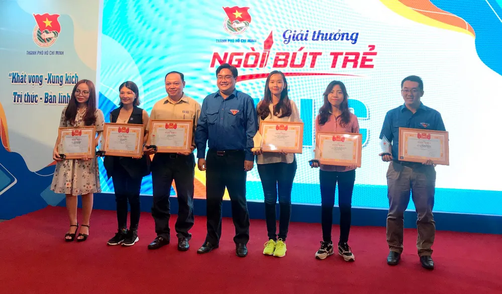 30 tác phẩm báo chí được trao giải thưởng “Ngòi bút trẻ” năm 2019  ảnh 1