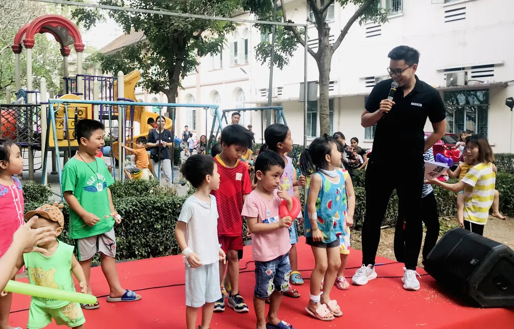 Xuân ấm cùng bệnh nhi ảnh 3