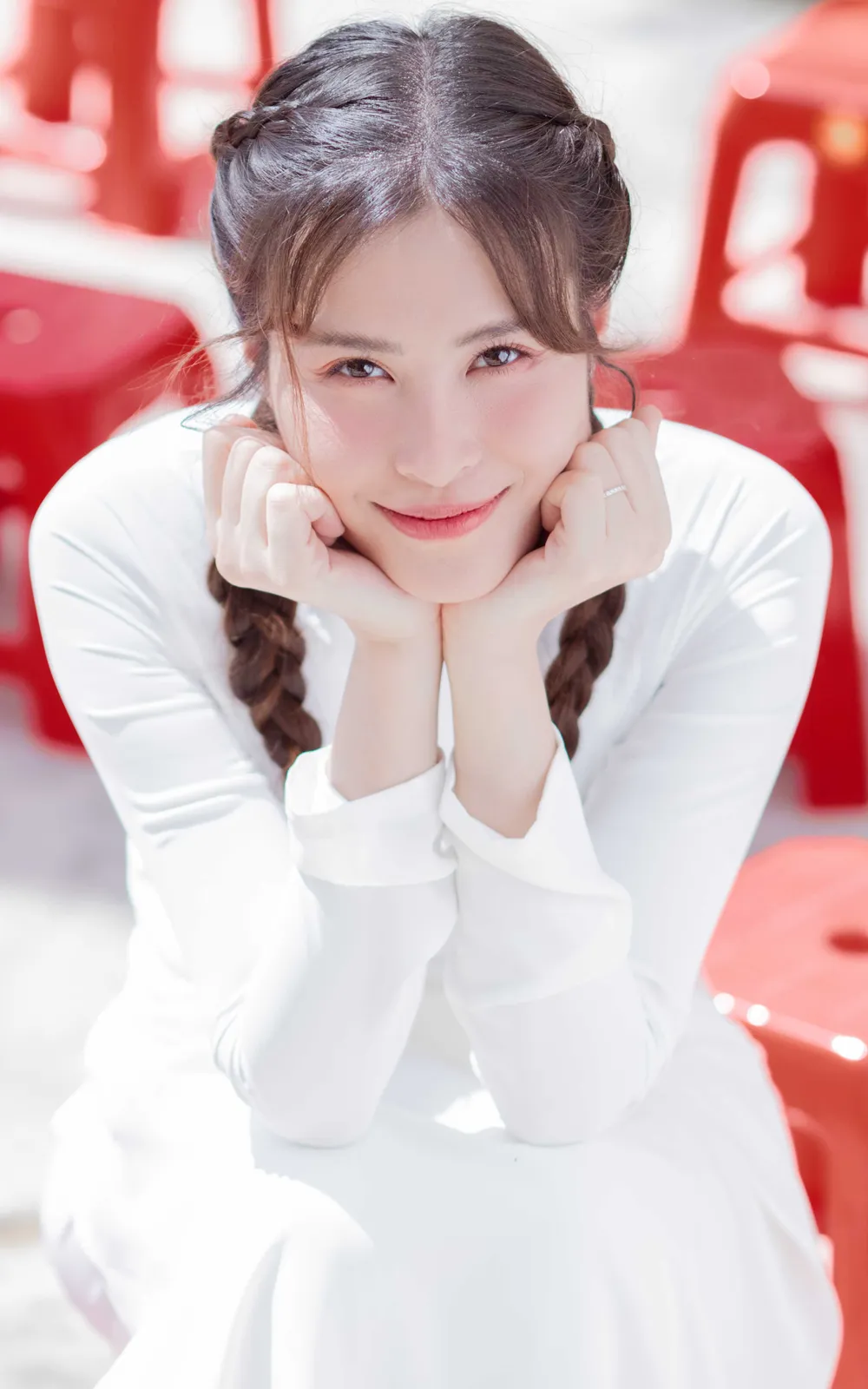 Đông Nhi giới thiệu MV “Khi con là mẹ” đầy xúc động ảnh 2