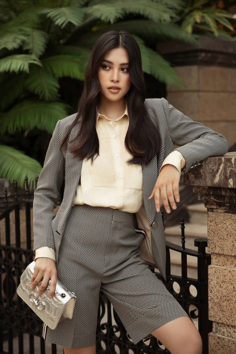 Dẫn đầu xu hướng thời trang cùng BST mới nhất của NTK Công Trí ảnh 1