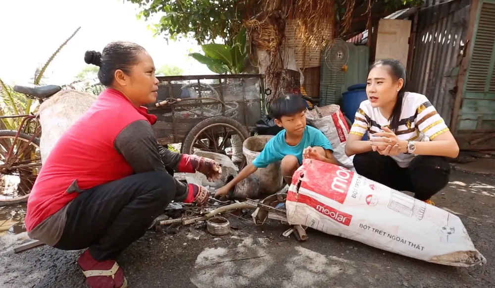 HLV Nguyễn Hồng Sơn và 2 bảo mẫu chính thức “truy tìm” chân sút tài năng Cầu thủ nhí 2020 ảnh 8